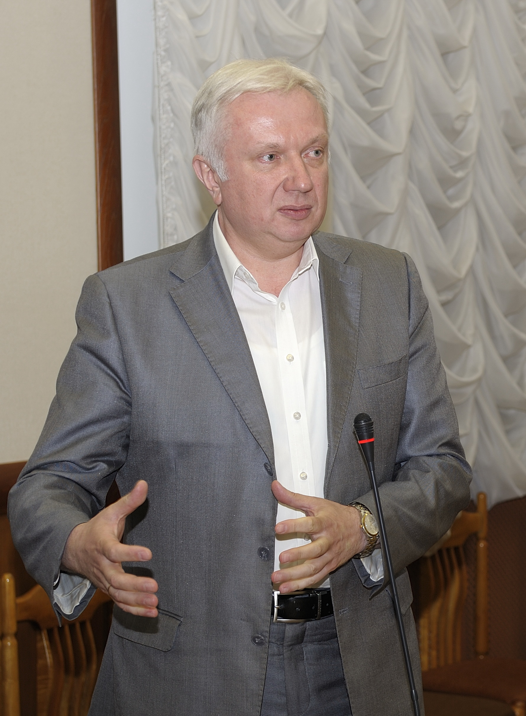 KS-VOSKOBOVICH-2 Какой быть системе профильного образования? Итоги круглого стола журнала «Электросвязь»