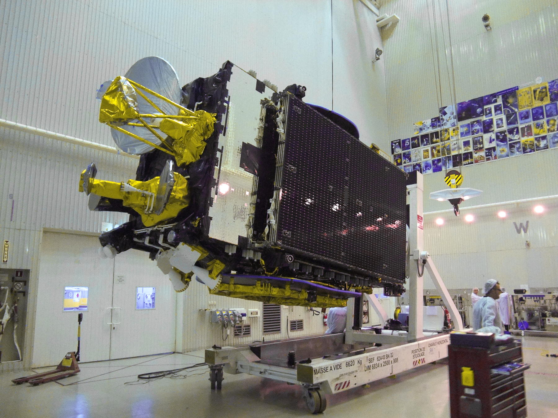 YAmal_402_KA-v-zale-103A «Газпром космические системы». 25 лет – полет нормальный