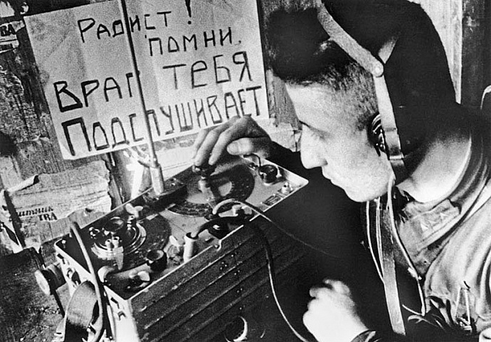 d509f2ab32fbd60d1c5a601acae53016 С Днем Великой Победы!