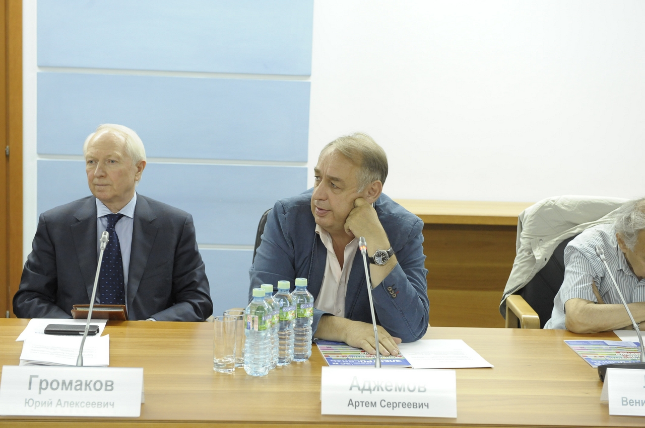GAN2953 Валерий Бутенко провел заседание редколлегии журнала «Электросвязь»
