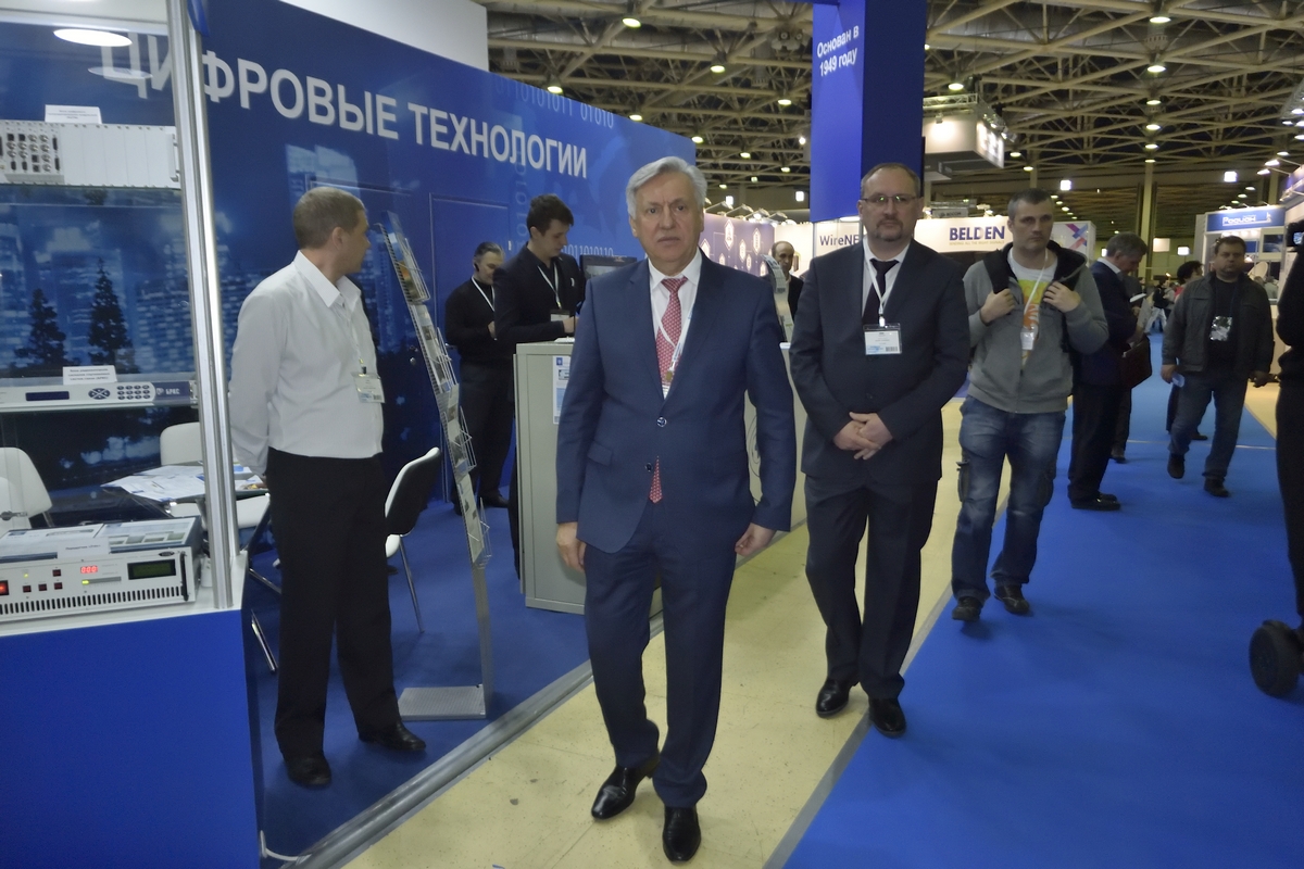 Konvertirovano_007 Журнал «Электросвязь» на выставке «Связь-2020»